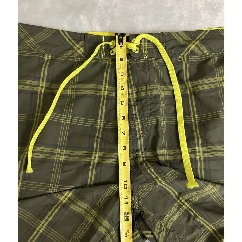 PrAna Men's Size 36 UPF 50+ Board Shorts Unlined Plaid Swim Surf Trunks Pockets